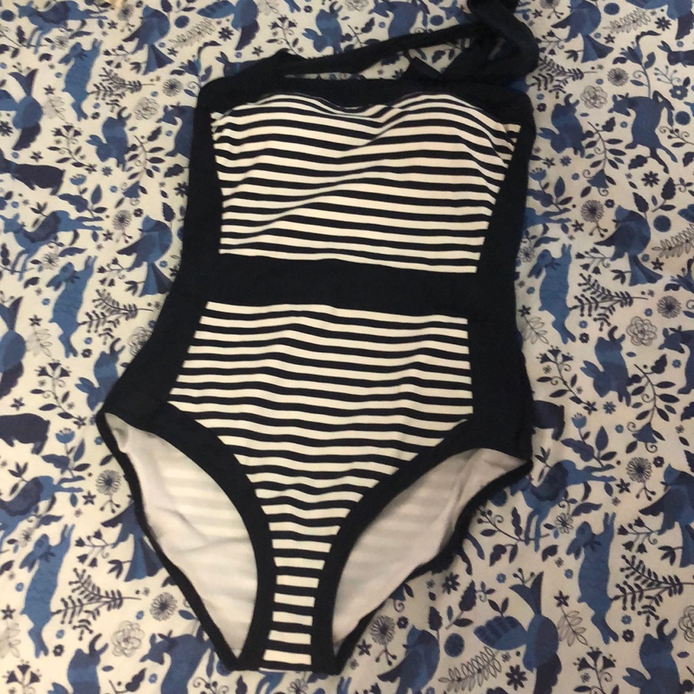 Unworn Boden Santorini bathing suit
